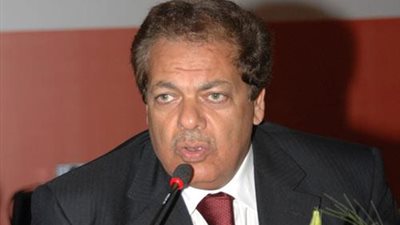 «أبو العينين» يتكفل بإنشاء مستشفيين بـ«السويس» بتكلفة 24 مليون جنيه