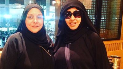 فيفي عبده خلال أداء العمرة: مدد يا رسول الله