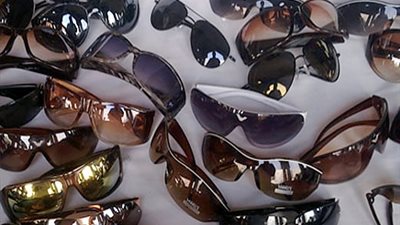  غرفة الإسكندرية: تراجع مبيعات النظارات الشمسية.. و«التقليد» سبب الخسائر 