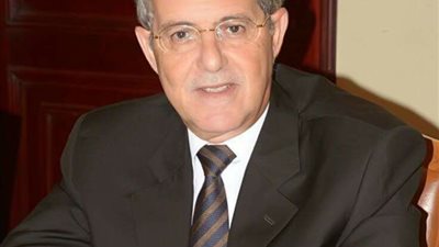  أسعار الدولار بعد موسم الاستيراد.. طارق حلمي: حجم الاستيراد تراجع بقيمة 3.2 مليار دولار.. كرم سليمان: تراجع سعره ساهم في عودة السوق السوداء..وحسانين: 16 جنيه هو أدنى مستوي له