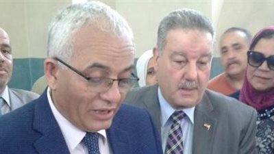 «رضا حجازي» يتابع عمليات تصحيح ومراجعة امتحانات الثانوية العامة