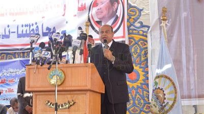 سكرتير عام مطروح يستعرض الإنجازات فى ذكرى 30 يونيه