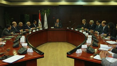 «النقل» تعلن انطلاق نشاط الشركة المصرية للموانئ البرية والجافة 