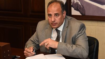 «الإسكندرية»: رفع وتأهيل الطرق بالمناطق الشعبية