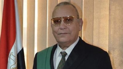 وزير العدل يقدم التهنئة لرئيس محكمة النقض الجديد بدار القضاء العالي