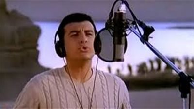 إيهاب توفيق يتنازل عن بلاغه ضد ربة منزل بالتعدي عليه وتحطيم سيارته