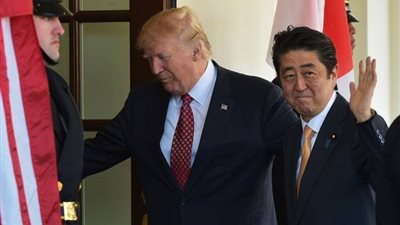 آبي وترامب يتفقان على قيادة الضغط على كوريا الشمالية خلال قمة العشرين