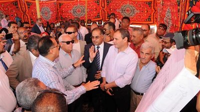 وزير الإسكان ومحافظ بورسعيد يضعان حجر أساس محطة مياه الكاب