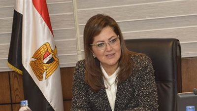 خطة حكومية جديدة لتقليل عدد الموظفين