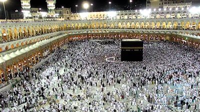 «مصر للطيران»: تذاكر العمرة تصل لـ8 آلاف جنيه