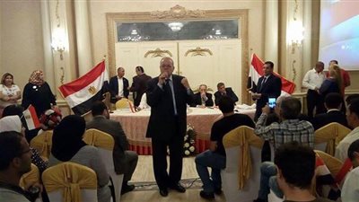 نائب رئيس «حب الوطن»: «بلدنا أحسن بلد واللي مش عاجبه يسيبها»