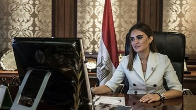 سحر نصر تبحث مع وفد المنطقة الاقتصادية البولندية زيادة استثماراته فى مصر