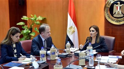 «العمل الدولية»: توفير 200 الف فرصة عمل فى المناطق الفقيرة