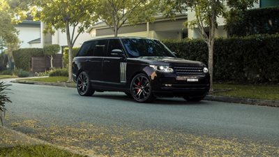 «لاند روفر» تخطط لانتاج فئة عالية الأداء من «رنج روفر»