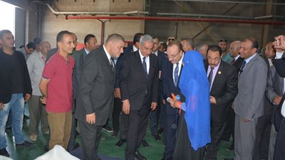 عبد الرازق: 9 مشروعات باستثمار أجنبية وعربية بنسبة أشغال 87% 