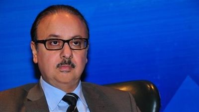 «وزير الاتصالات» يتوجه لباريس اليوم