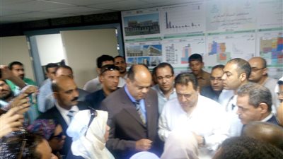 وزير الصحة ومحافظ مطروح يتفقدان مستشفى النجيلة المركزي 