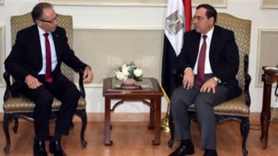 «وزير البترول» يبحث مع سفير أستراليا دعم التعاون بين البلدين