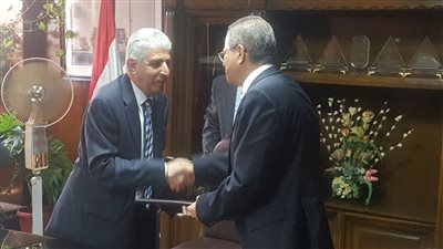 القابضة للكهرباء تتعاقد علي أعمال محطتي غرب القاهرة والوليدية