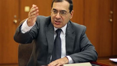 «البترول» تستكشف البحر الأحمر تمهيدا لطرح مزايدات التنقيب