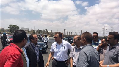 «عرفات» يشدد على انتهاء تطوير كوبري مرغم.. ومرور السيارات الأسبوع المقبل 