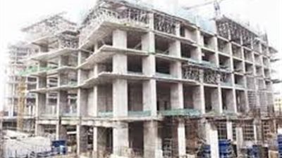 «التشييد والبناء»: جهات حكومية تتعنت لعدم صرف تعويضات المقاولين