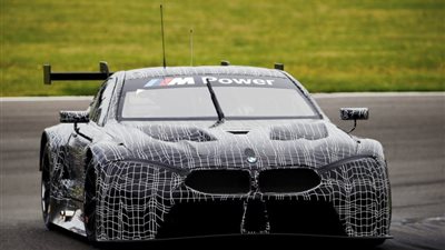 BMW تشوق جمهورها بفيديو لسيارتها M8 GTE
