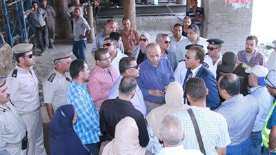 وزير النقل يتابع تطوير الطرق والكباري بالقليوبية