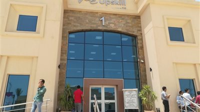 بالصور.. المناطق التكنولوجية في برج العرب 