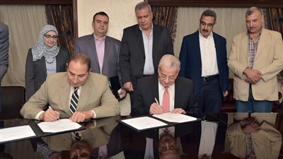 «المقاولون العرب» و«سسكو» يوقعان عقد تنفيذ محطة صرف صناعي بتكلفة 229 مليون جنيه