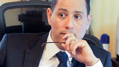 عمران: محسن عادل رئيسا مؤقتا للبورصة لحين تعيين رئيس جديد