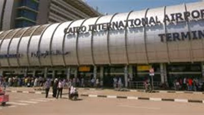 مطار القاهرة يبدأ موسم الحج بـ4 رحلات