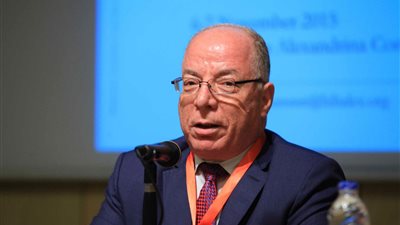 غدا.. ندوة لمناقشة كتاب حول شعر أمل دنقل