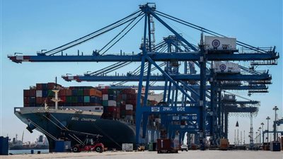 وصول 210 ألف طن بضائع إلي ميناء الإسكندرية.. ونشاط في حركة السفن 