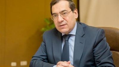 الملا يصدر حركة تنقلات لـ 14 قيادة بوزارة البترول 