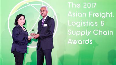 «طيران الإمارات» أفضل ناقل في الشرق الأوسط