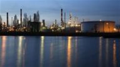 البترول يعاود الصعود ويتخطى 52 دولارًا