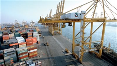 وصول وسفر 5296 راكبا بموانيء البحر الأحمر وتداول 384 شاحنة