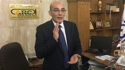 «البنا» يناقش خطة تطوير مستشفى الزراعيين