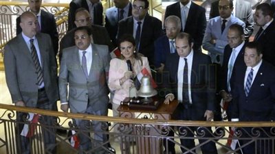 بالفيديو.. كواليس افتتاح أول جلسة تداول للبورصة برئاسة فريد وحضور سحر نصر