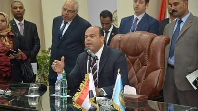 محافظ مطروح: 106.2 مليون جنيه دعما لمشروعات مياه الشرب والصرف الصحي وقطاع الصحة 