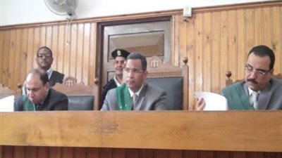 تأجيل نظر قضية سائحة لتهريبها 24 ألف قرص مخدر