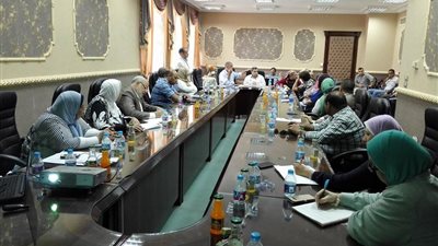 بالصور.. انطلاق فعاليات ورشة العمل الخاصة بتحليل العمليات التجارية 