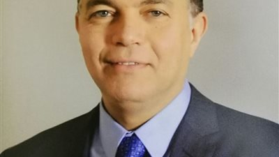  هشام عرفات ينعي وزير النقل الأسبق