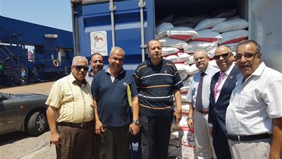 ضبط محاولات تهريب أرز ومستحضرات تجميل ومنظفات بالإسكندرية