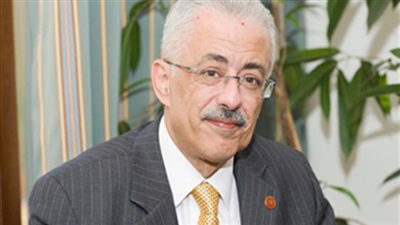 «شوقى» يصدر كتابا دوريا للاستعداد الجيد والمبكر للعام الدراسى الجديد