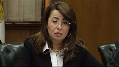 وزيرة التضامن توجه بسرعة صرف مساعدات لأسر ضحايا انهيار سوهاج