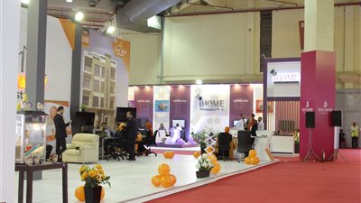 عدسة «الميزان الاقتصادي» في جولة بمعرض النخبة العقاري