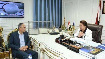 «البحيرة»: التنسيق مع وزارة الإسكان لتوفير مساكن بديلة لقاطني العشوائيات 