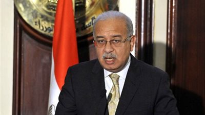 «إسماعيل» يطلق جولة حوار مع النقابات المهنية